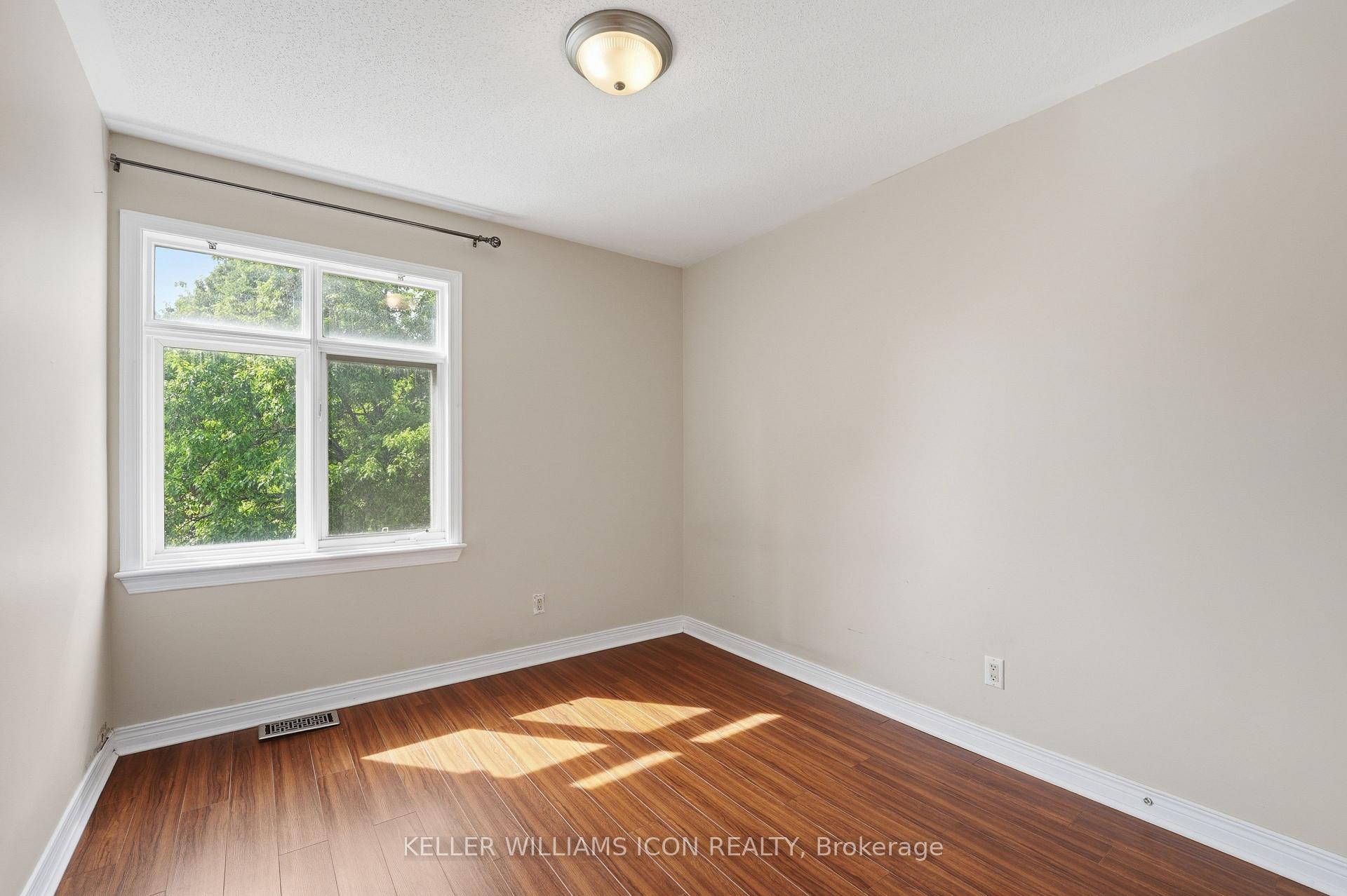 Photo 27 of 121 Thornbury Crescent, Ottawa, Centrepointe — HOMEH