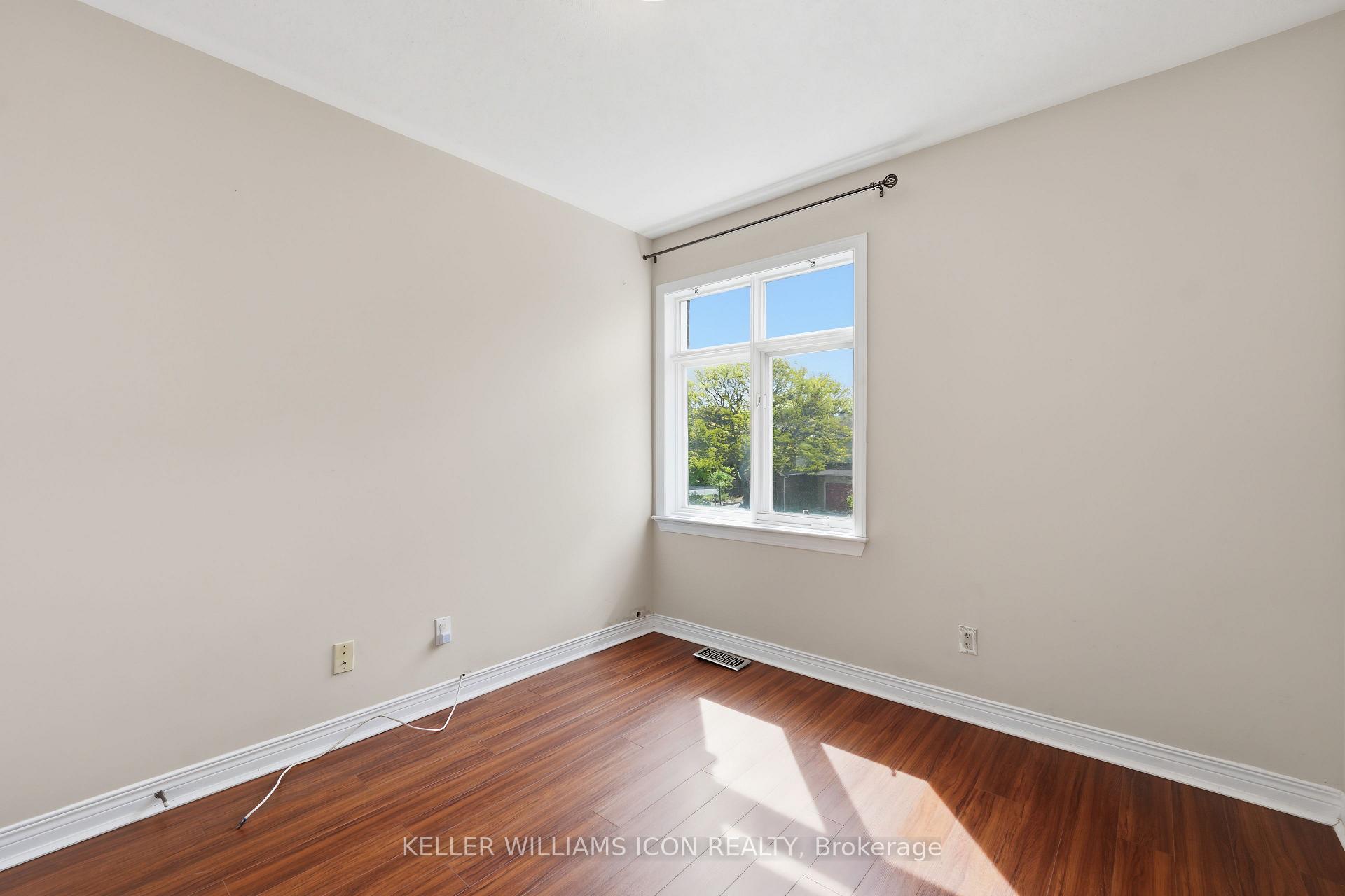 Photo 29 of 121 Thornbury Crescent, Ottawa, Centrepointe — HOMEH