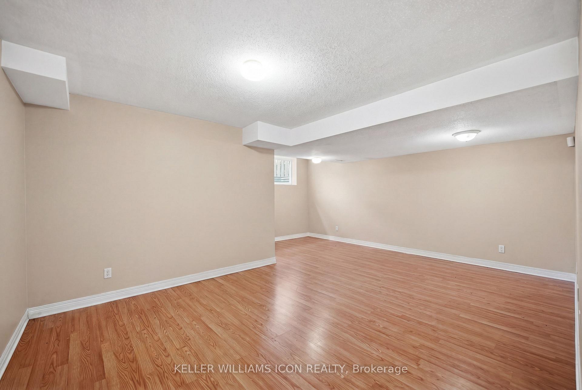 Photo 33 of 121 Thornbury Crescent, Ottawa, Centrepointe — HOMEH