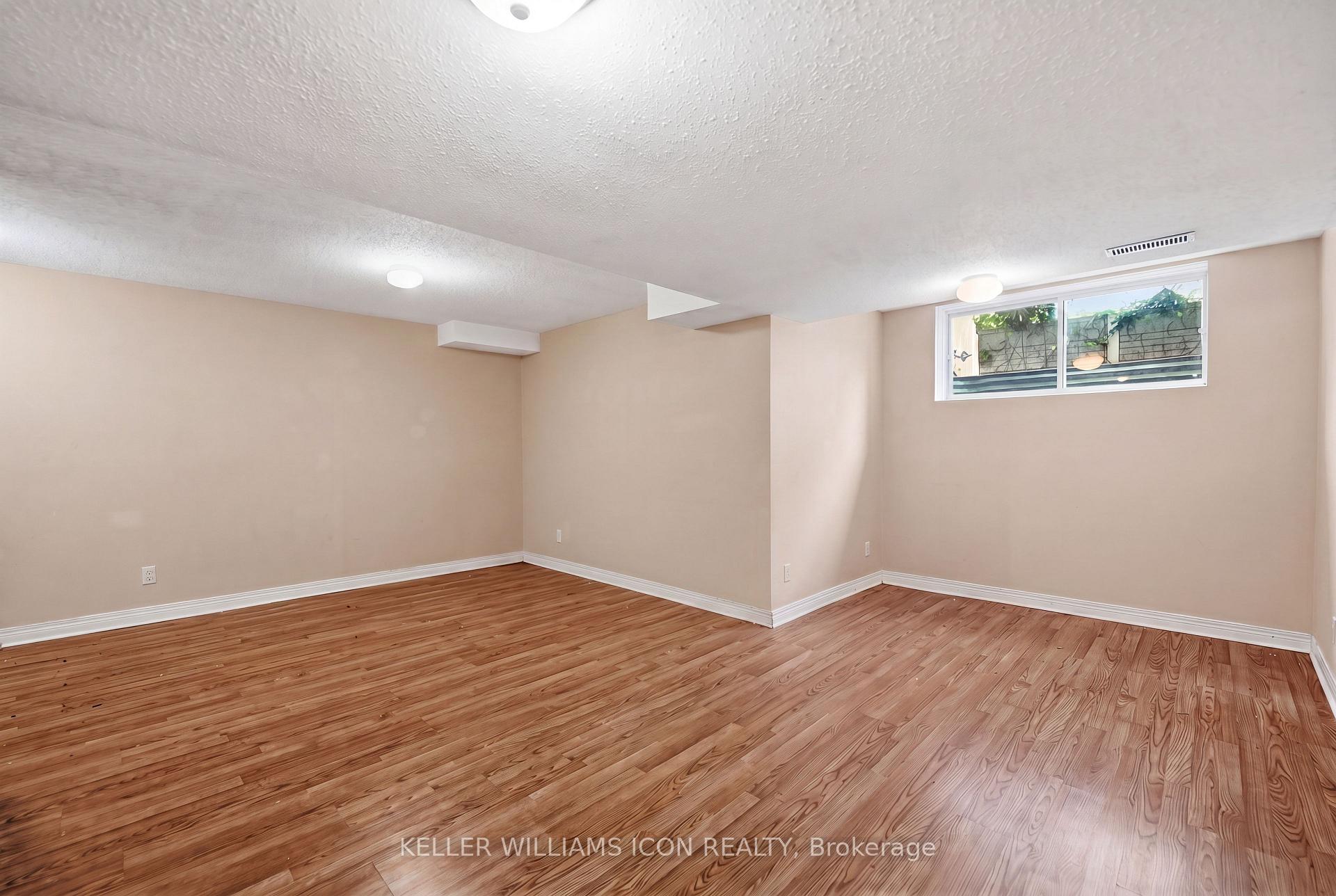 Photo 35 of 121 Thornbury Crescent, Ottawa, Centrepointe — HOMEH