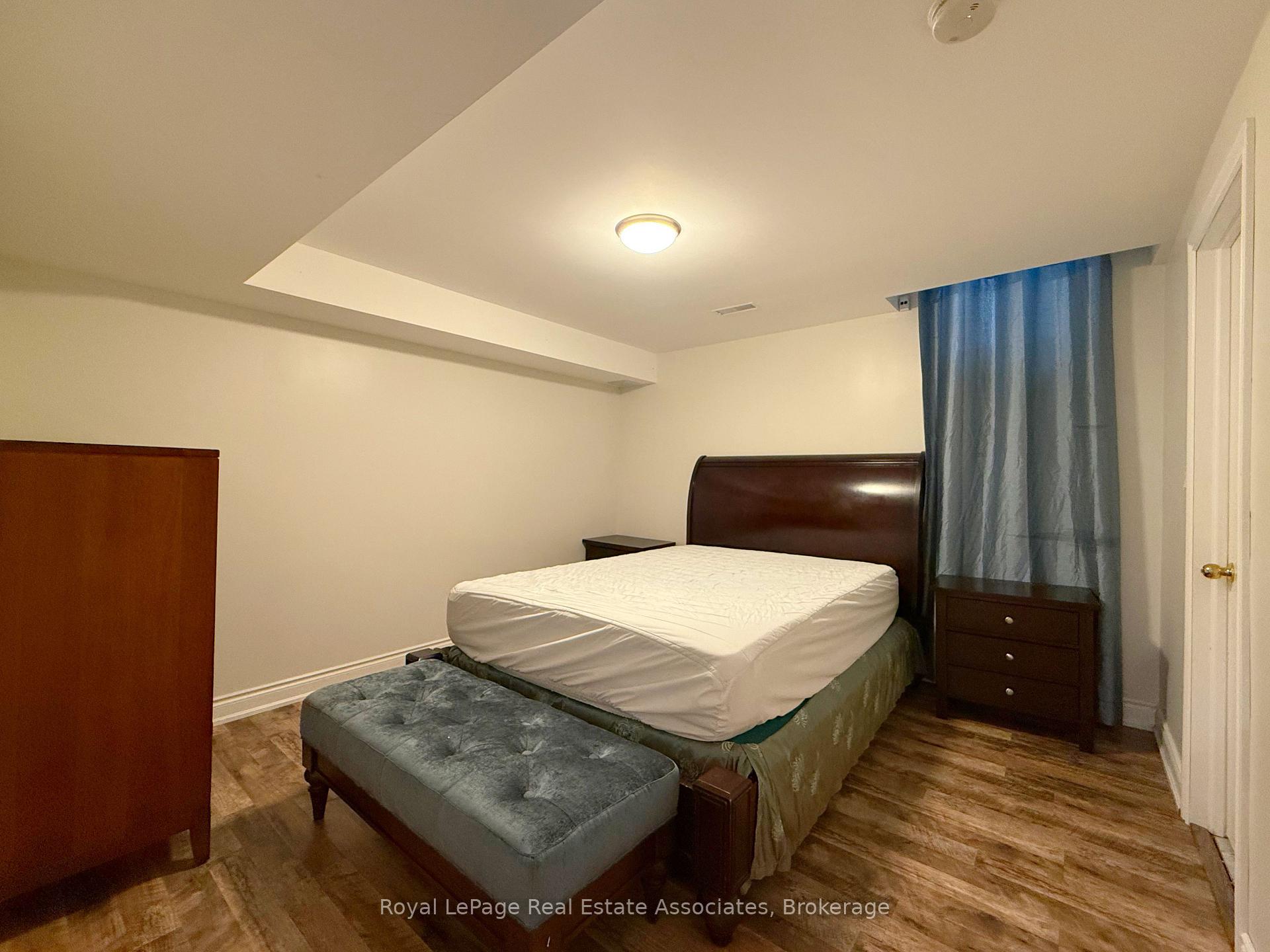 Photo 6 of 51 Sorbonne Drive, Brampton, Vales of Castlemore North — HOMEH