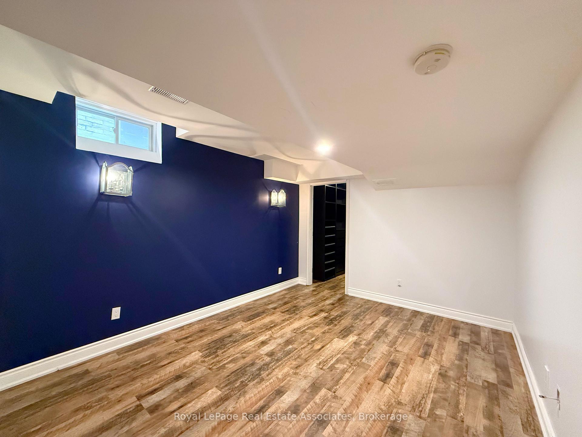 Photo 9 of 51 Sorbonne Drive, Brampton, Vales of Castlemore North — HOMEH