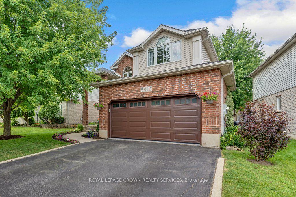 Photo 1 of 142 Deer Ridge Drive, Kitchener, Pioneer Tower West — HOMEH
