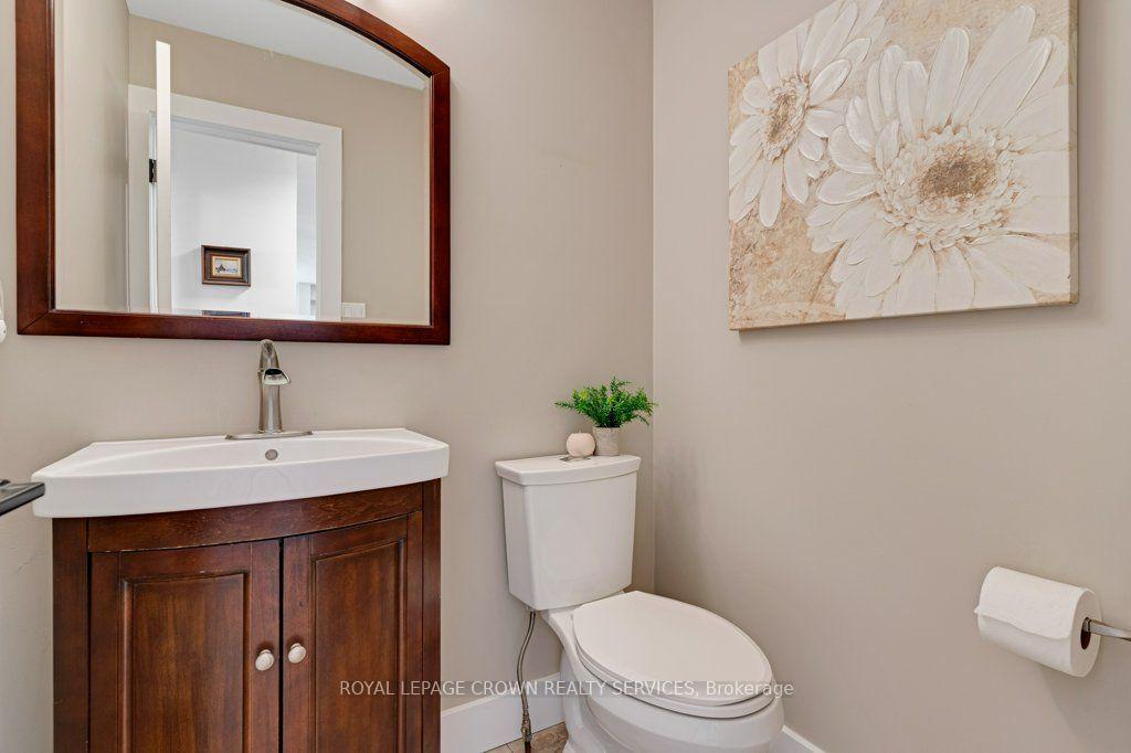 Photo 15 of 142 Deer Ridge Drive, Kitchener, Pioneer Tower West — HOMEH