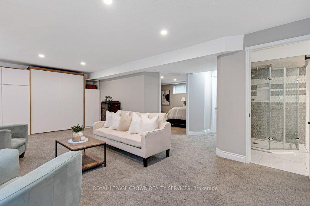 Photo 31 of 142 Deer Ridge Drive, Kitchener, Pioneer Tower West — HOMEH