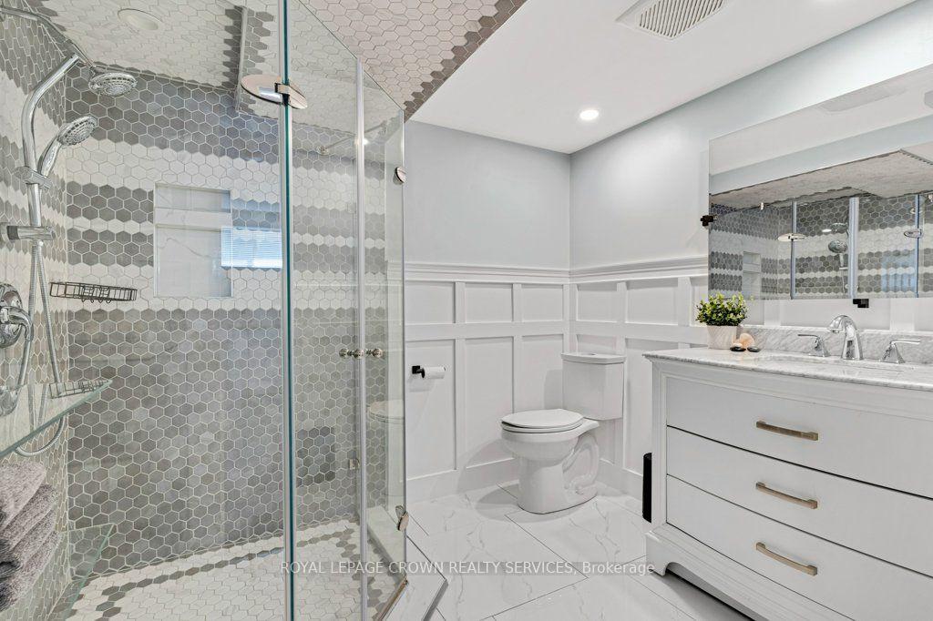 Photo 33 of 142 Deer Ridge Drive, Kitchener, Pioneer Tower West — HOMEH