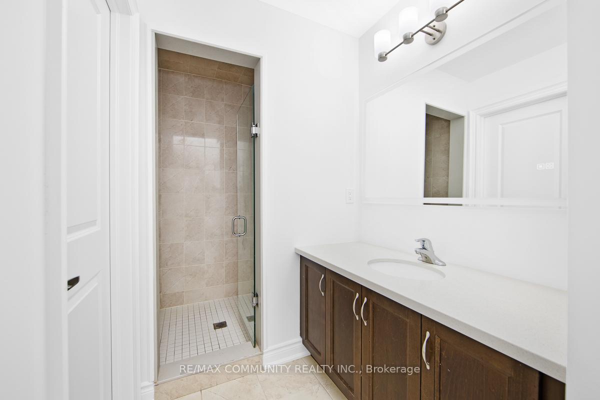 Photo 16 of 33 Liam Lane, Markham, Cedarwood — HOMEH