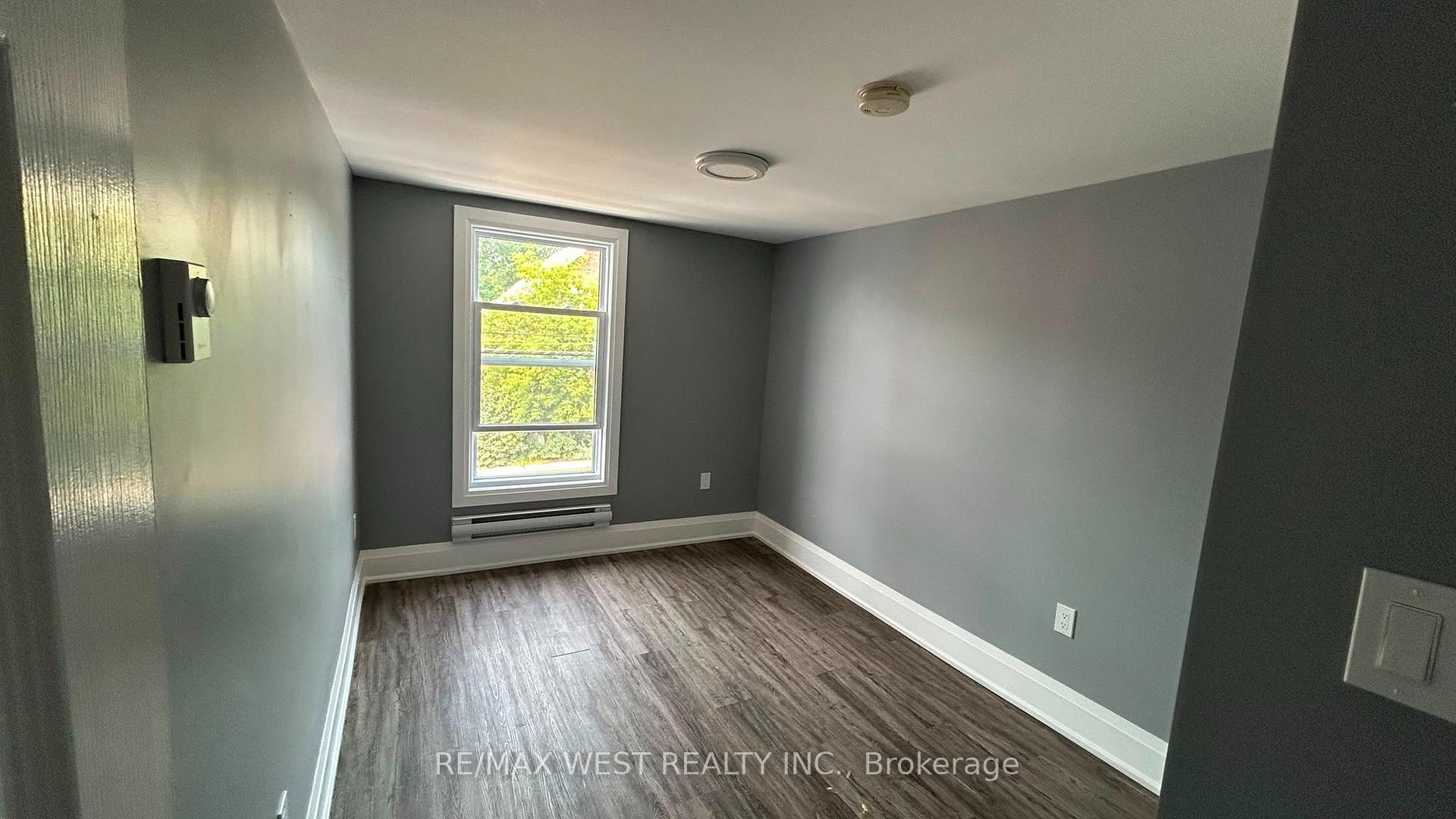 Photo 4 of Unit 2, 16 Albert Street N, Orillia — HOMEH