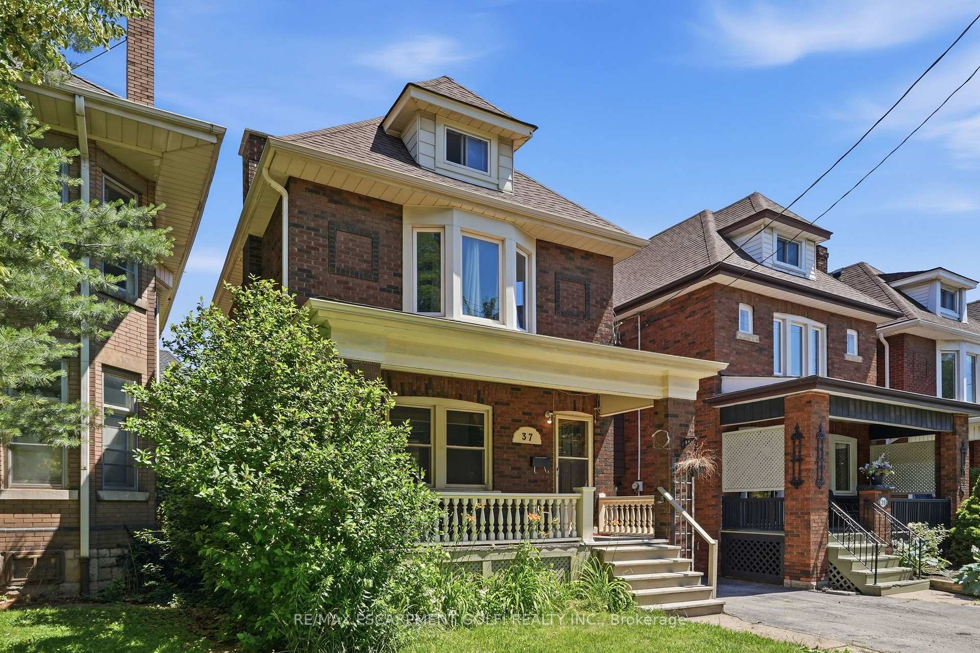 Photo 2 of 37 Maplewood Avenue, Hamilton, Blakeley — HOMEH