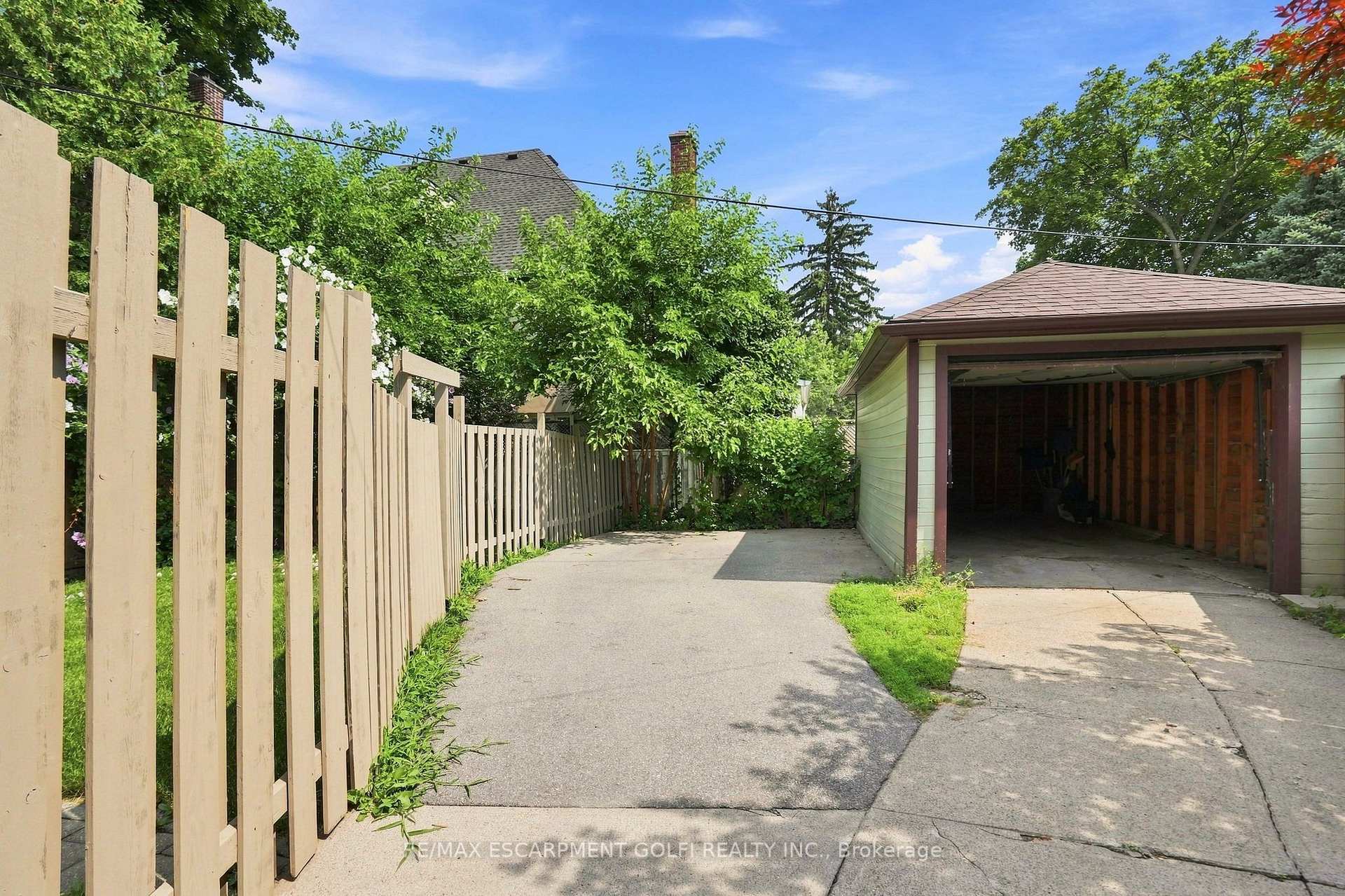Photo 25 of 37 Maplewood Avenue, Hamilton, Blakeley — HOMEH