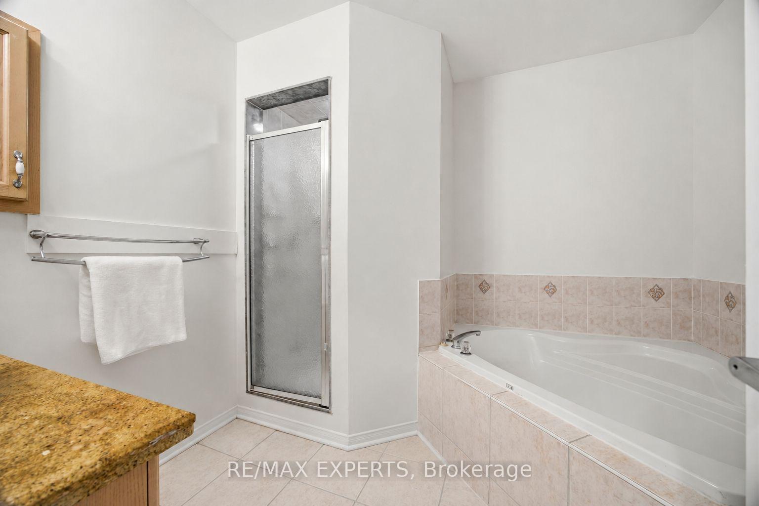 Photo 17 of 40 Dills Crescent, Milton, Dempsey — HOMEH