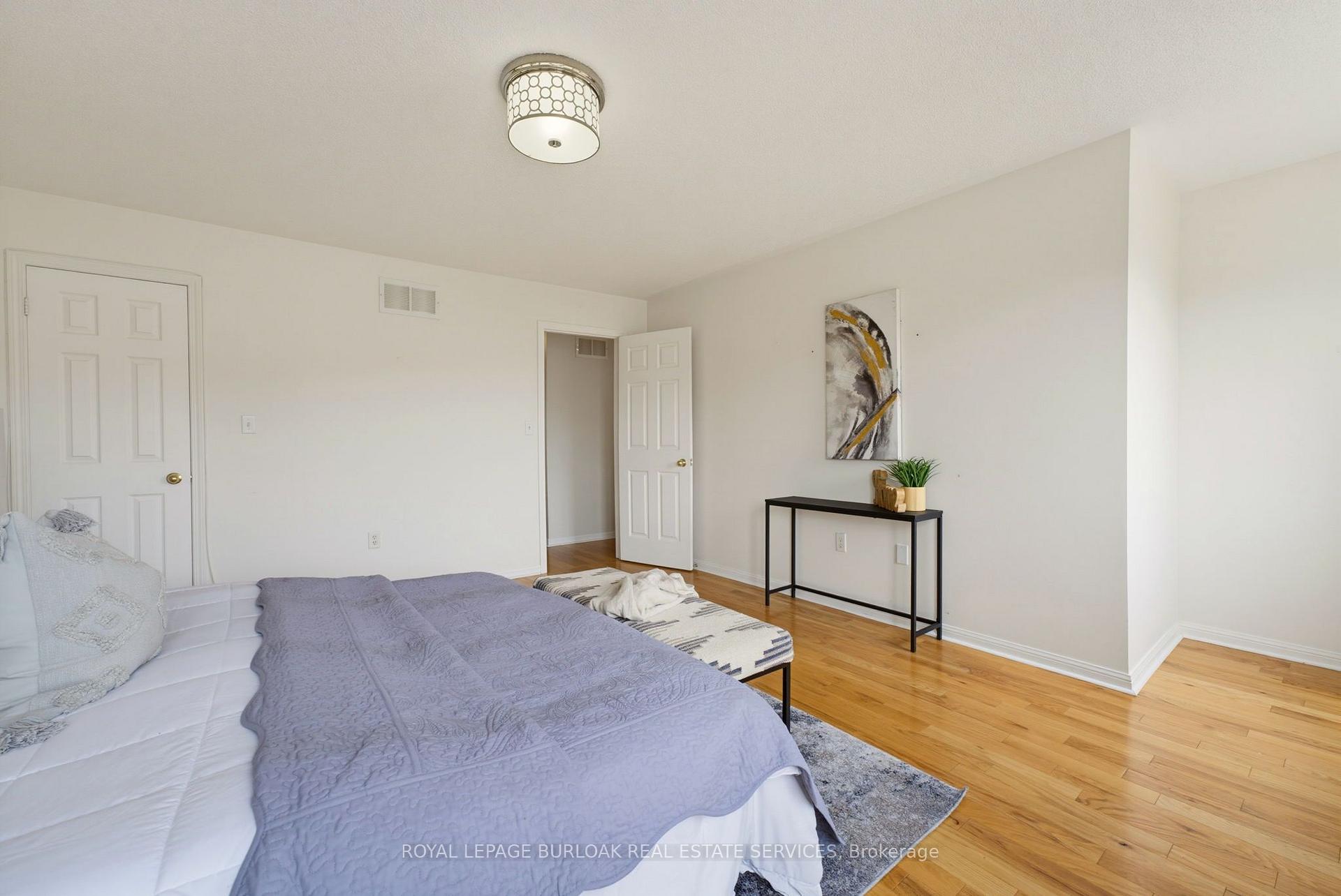 Photo 20 of 4425 Peter Drive, Burlington, Shoreacres — HOMEH