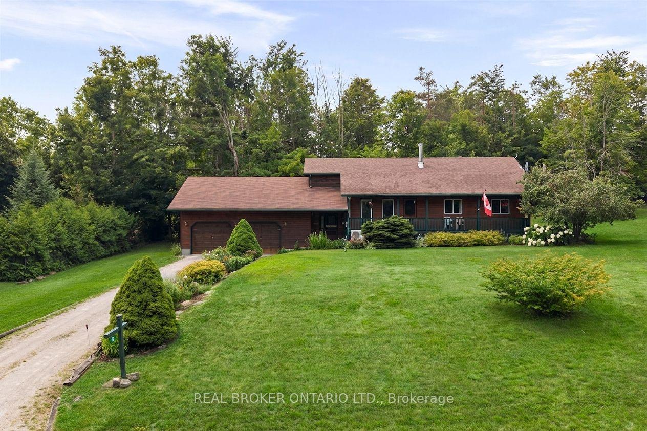 Photo 2 of 8 Alpine Drive, Oro-Medonte, Rural Oro-Medonte — HOMEH