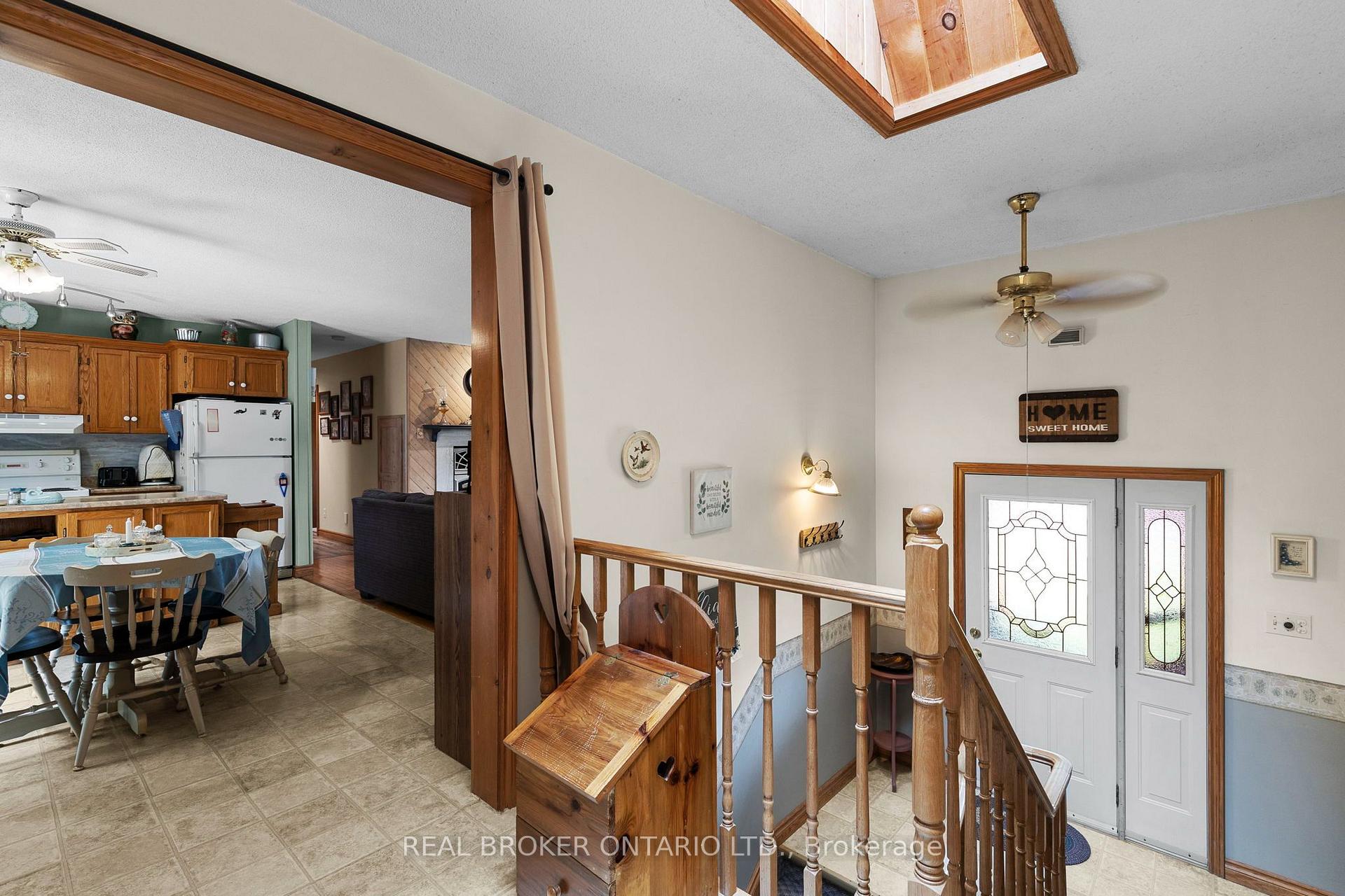 Photo 9 of 8 Alpine Drive, Oro-Medonte, Rural Oro-Medonte — HOMEH