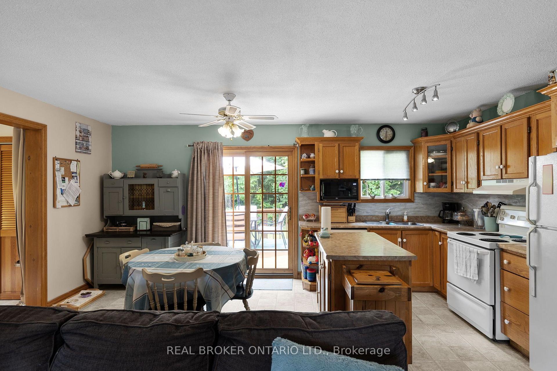 Photo 19 of 8 Alpine Drive, Oro-Medonte, Rural Oro-Medonte — HOMEH