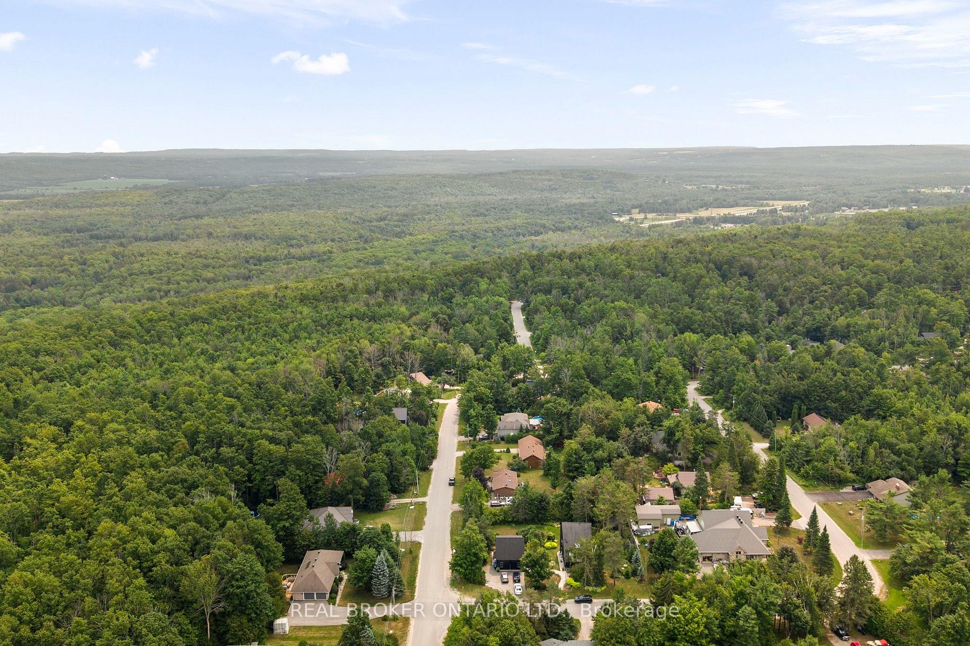 Photo 46 of 8 Alpine Drive, Oro-Medonte, Rural Oro-Medonte — HOMEH