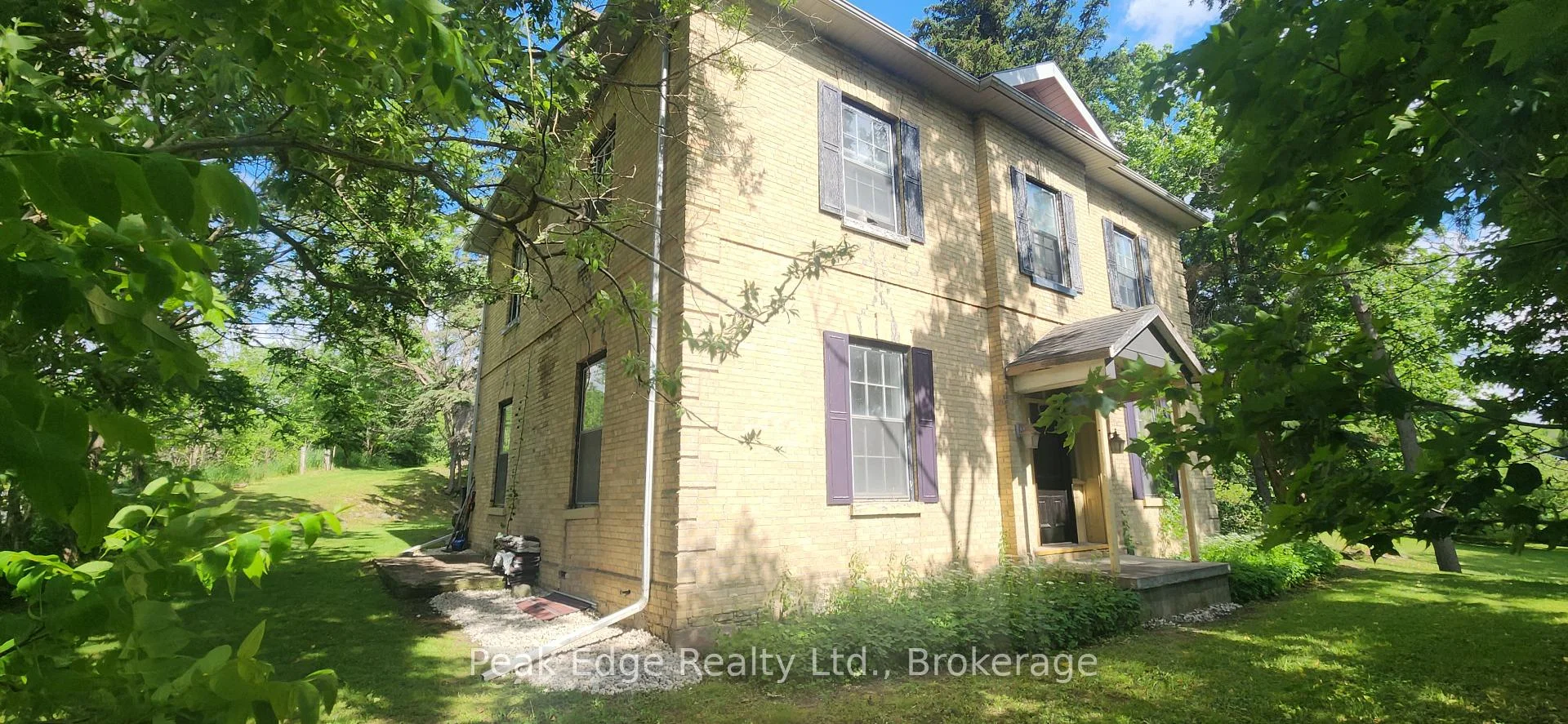 Photo 5 of 4 George Street, Brockton — HOMEH