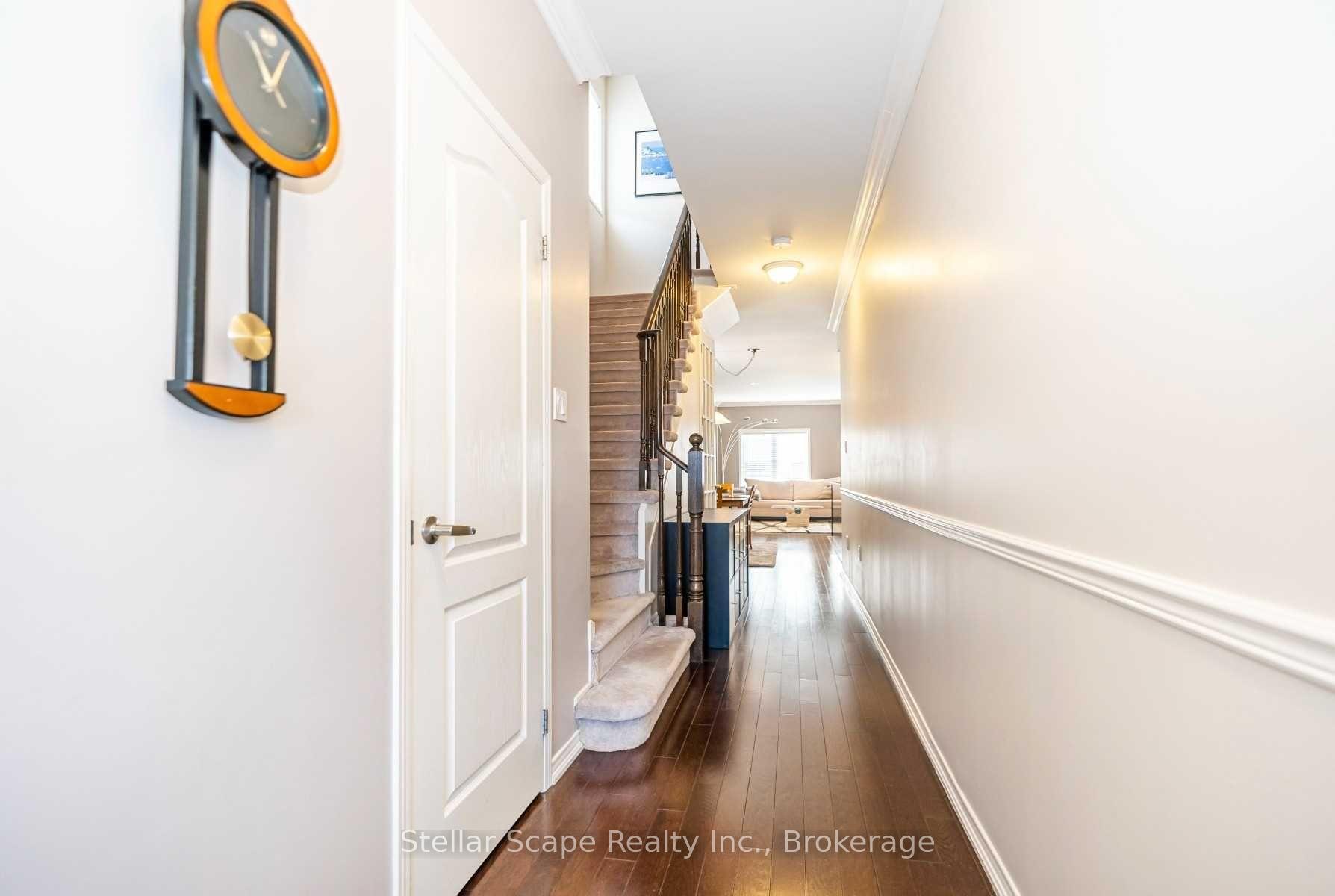 Photo 2 of 77 Aldonschool Court, Ajax, South East — HOMEH