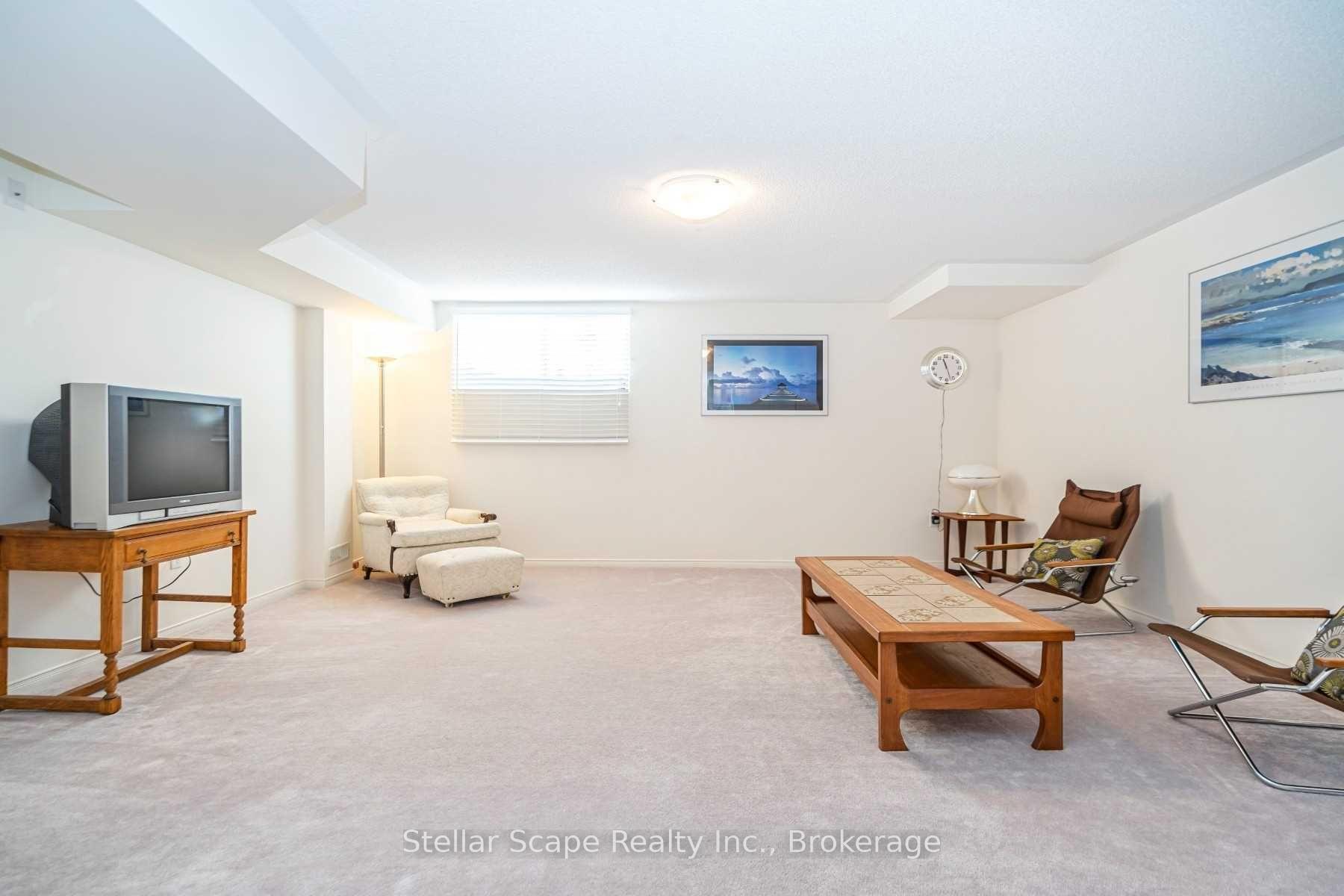 Photo 18 of 77 Aldonschool Court, Ajax, South East — HOMEH