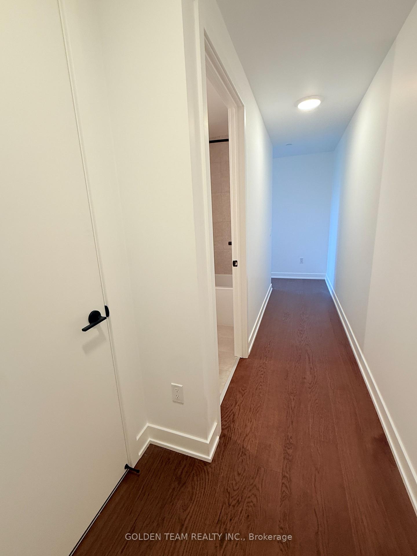 Photo 5 of Unit 727, 91 Montclair Avenue, Toronto, Forest Hill South — HOMEH