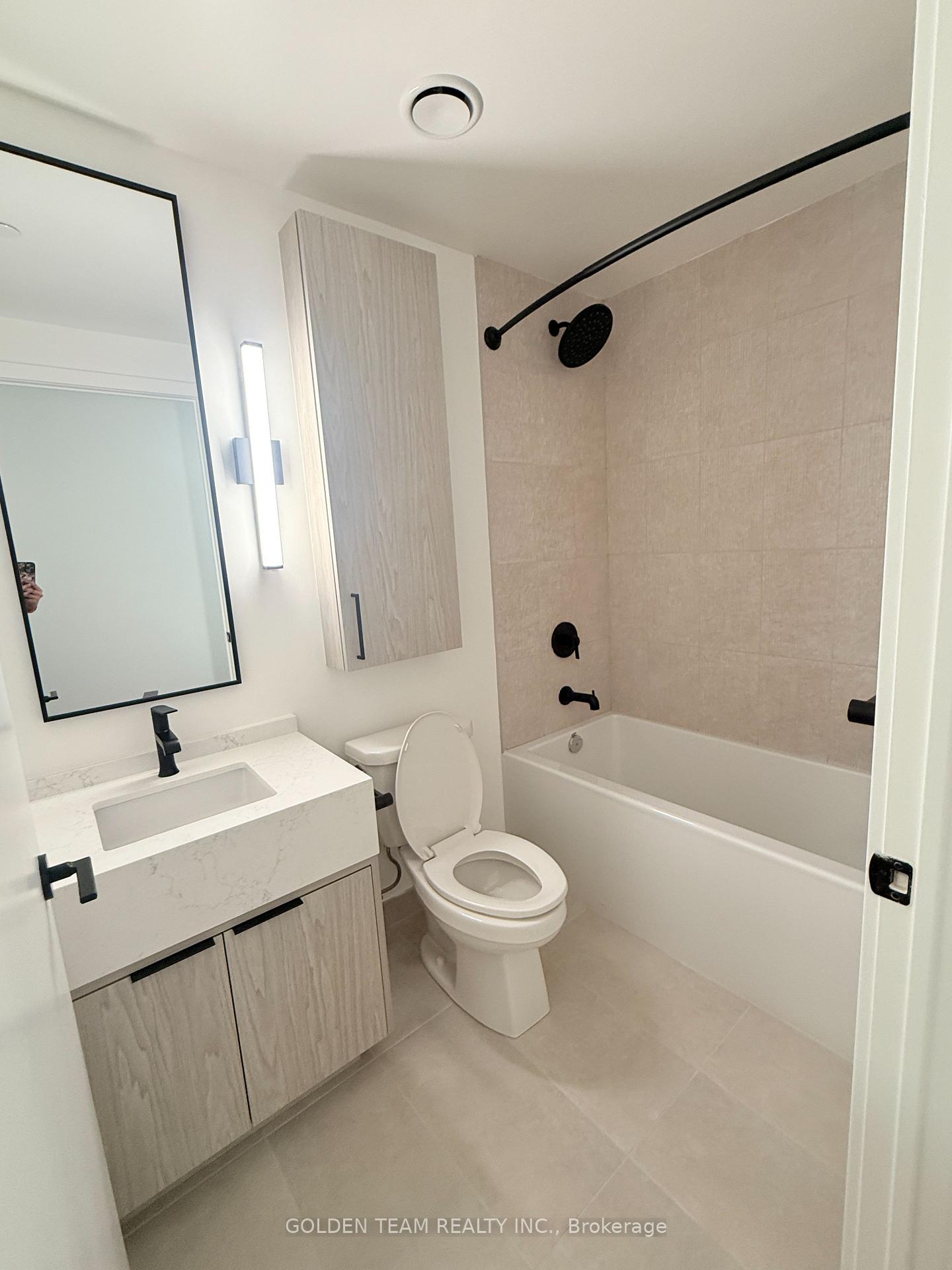 Photo 8 of Unit 727, 91 Montclair Avenue, Toronto, Forest Hill South — HOMEH