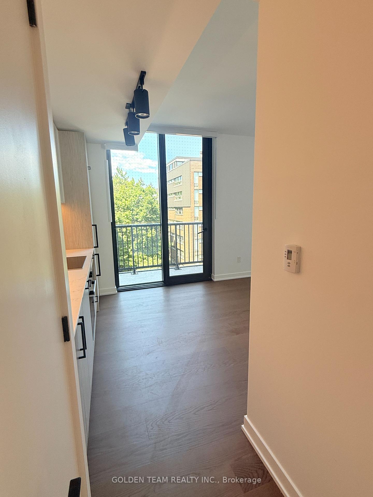 Photo 10 of Unit 727, 91 Montclair Avenue, Toronto, Forest Hill South — HOMEH