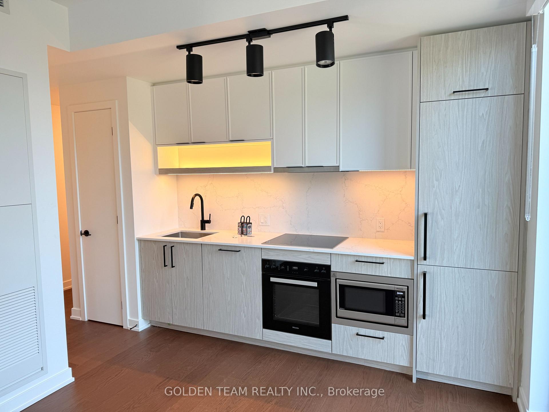 Photo 21 of Unit 727, 91 Montclair Avenue, Toronto, Forest Hill South — HOMEH