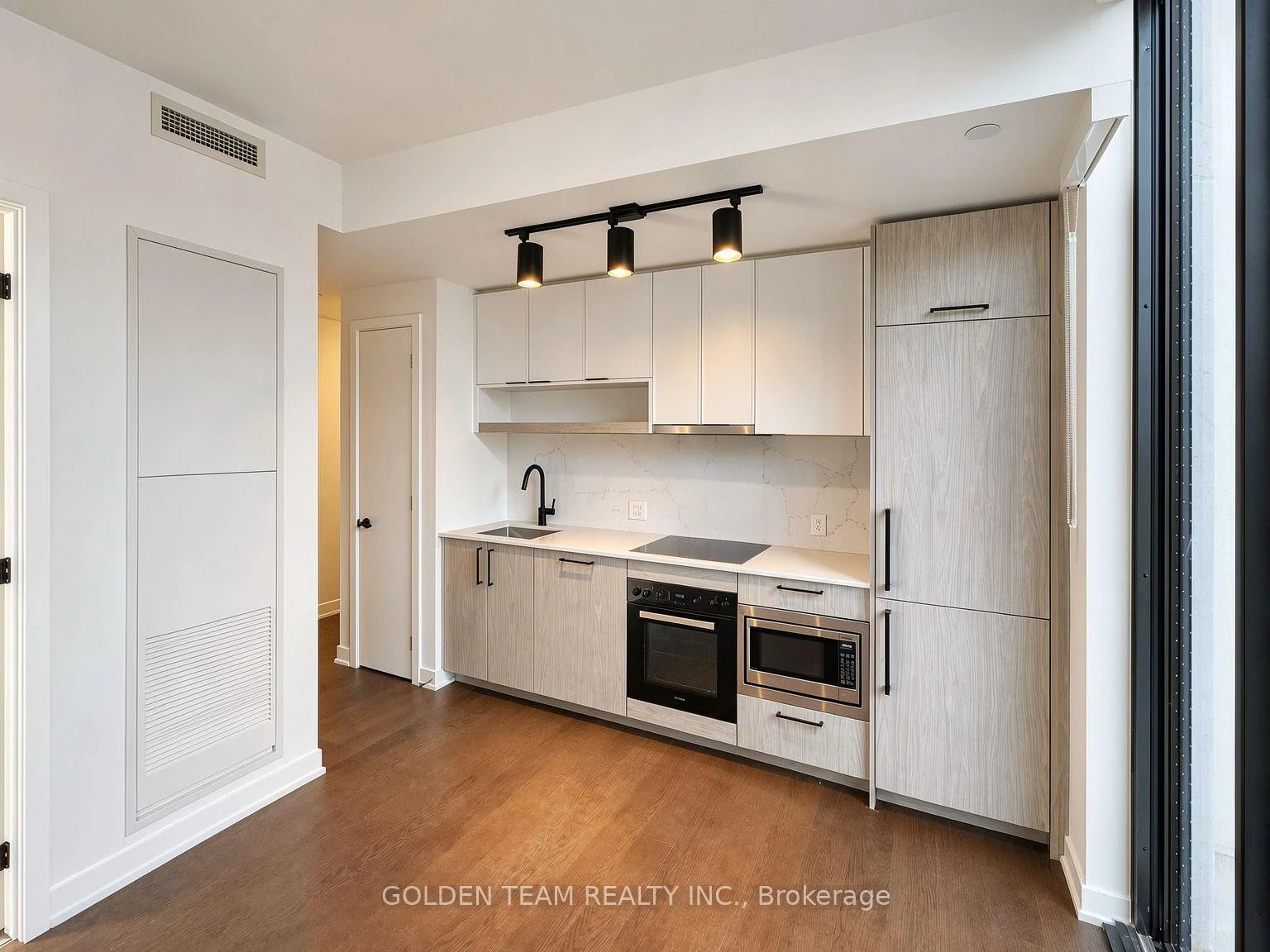 Photo 23 of Unit 727, 91 Montclair Avenue, Toronto, Forest Hill South — HOMEH