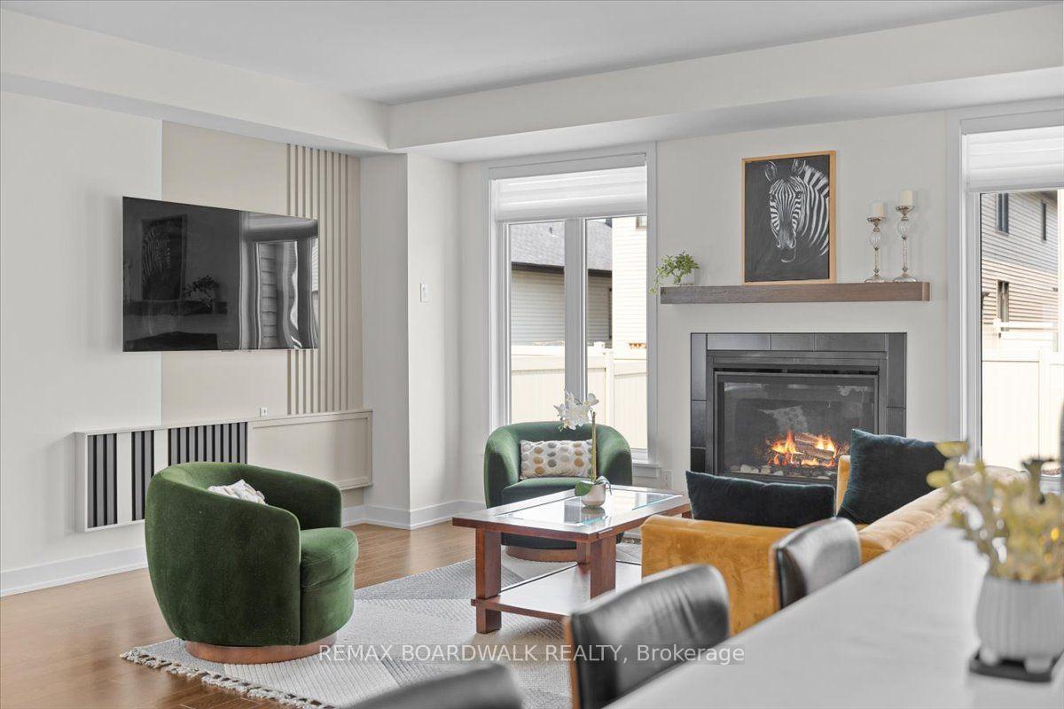 Photo 14 of 1027 Hydrangea Avenue, Ottawa, Riverside South/Gloucester Glen — HOMEH