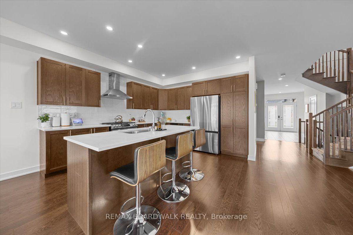 Photo 21 of 1027 Hydrangea Avenue, Ottawa, Riverside South/Gloucester Glen — HOMEH