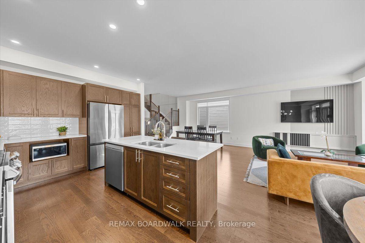 Photo 23 of 1027 Hydrangea Avenue, Ottawa, Riverside South/Gloucester Glen — HOMEH