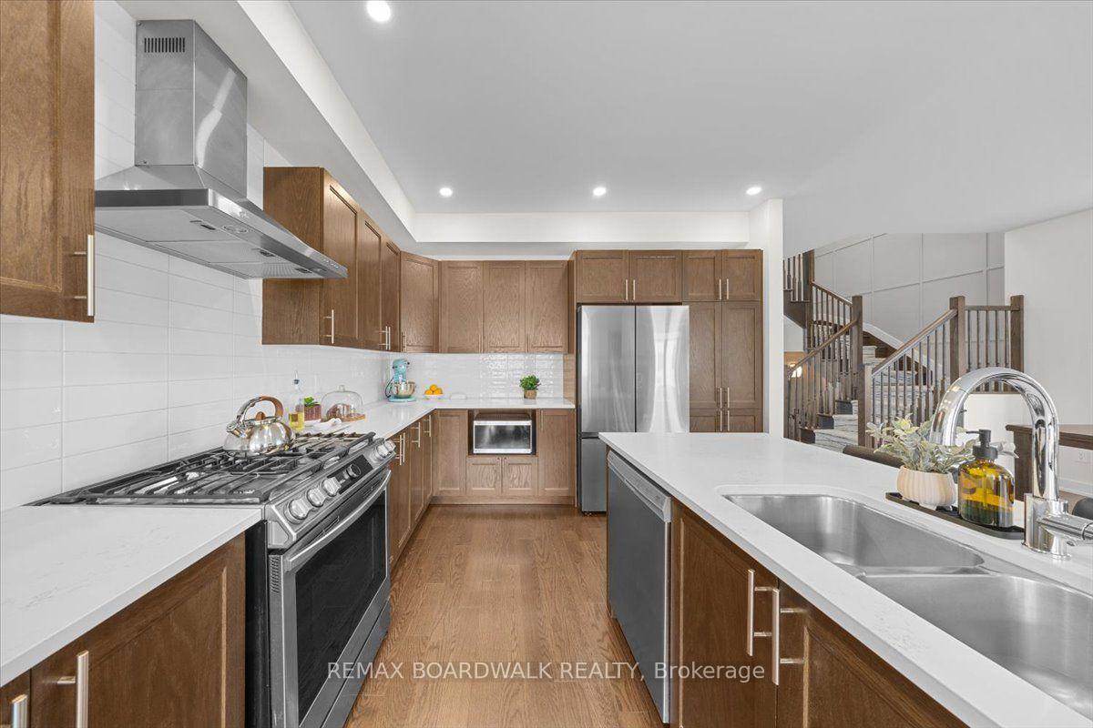 Photo 24 of 1027 Hydrangea Avenue, Ottawa, Riverside South/Gloucester Glen — HOMEH
