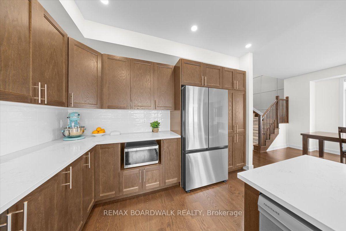 Photo 25 of 1027 Hydrangea Avenue, Ottawa, Riverside South/Gloucester Glen — HOMEH