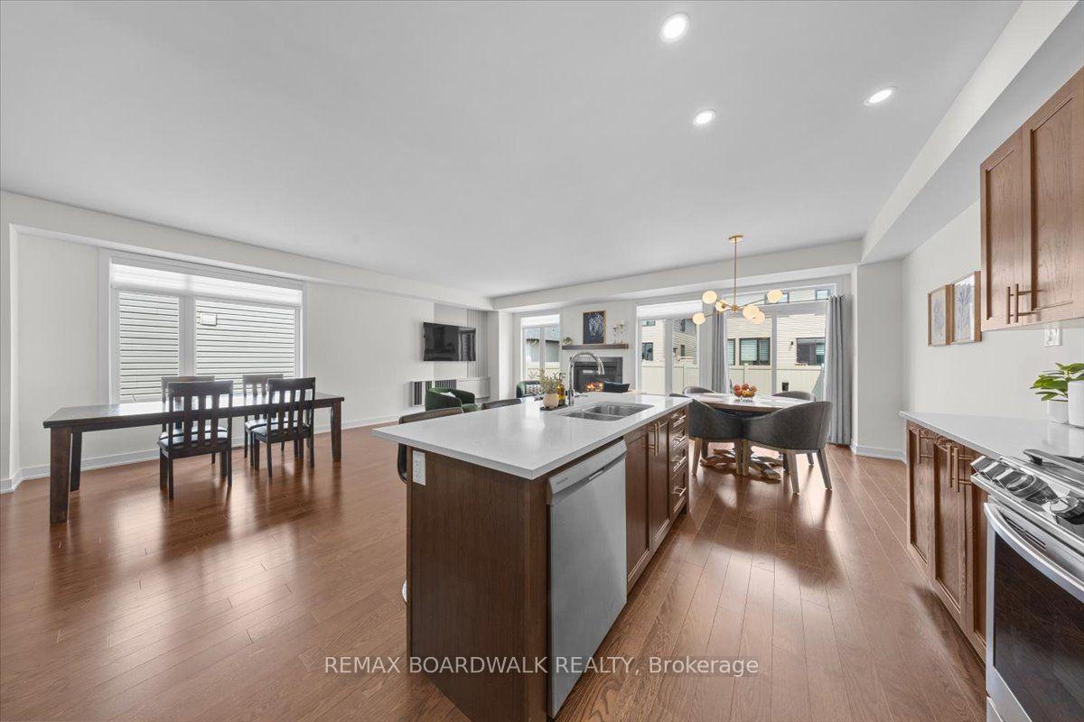 Photo 26 of 1027 Hydrangea Avenue, Ottawa, Riverside South/Gloucester Glen — HOMEH