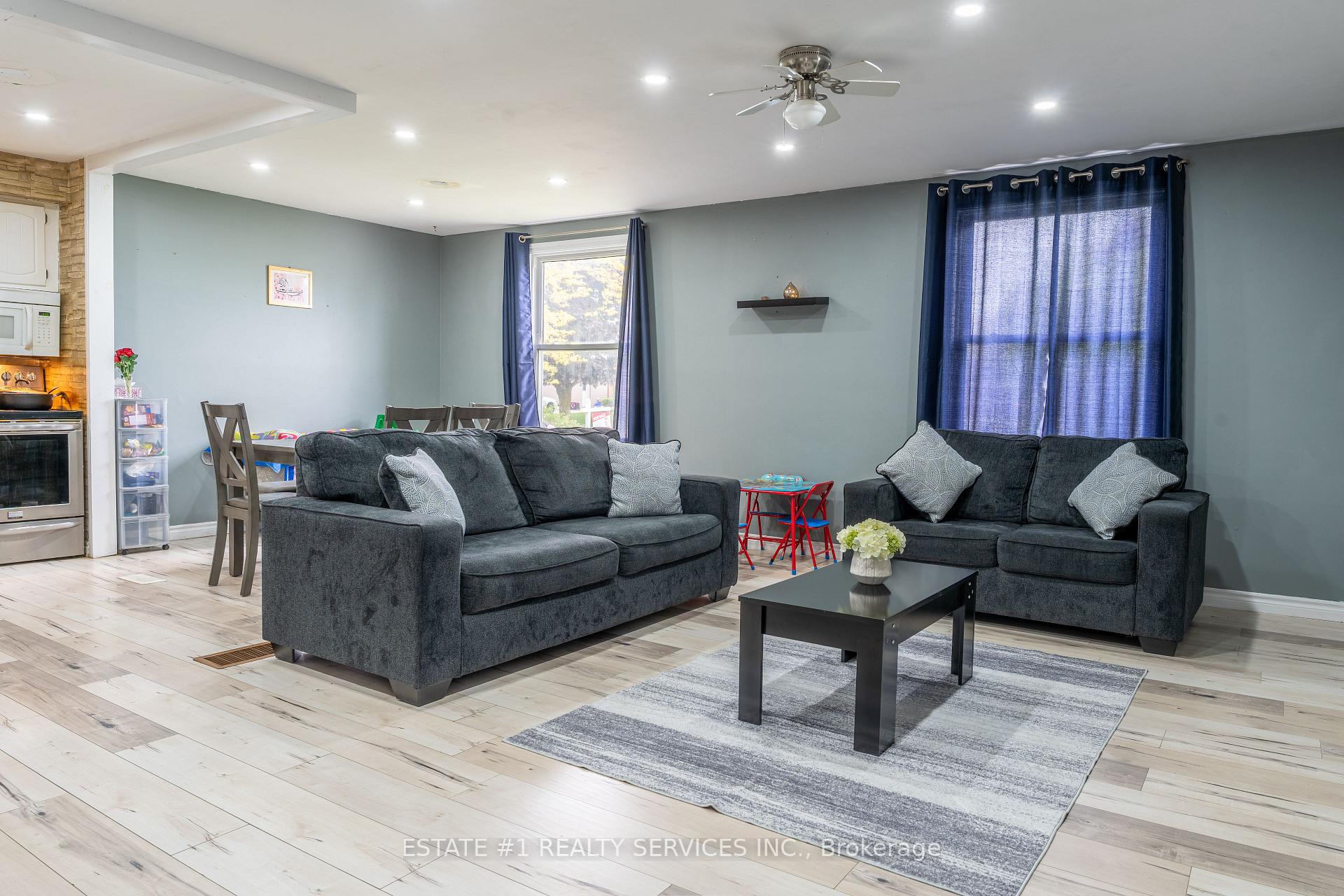 Photo 6 of 43 Dyer Street, St. Thomas — HOMEH