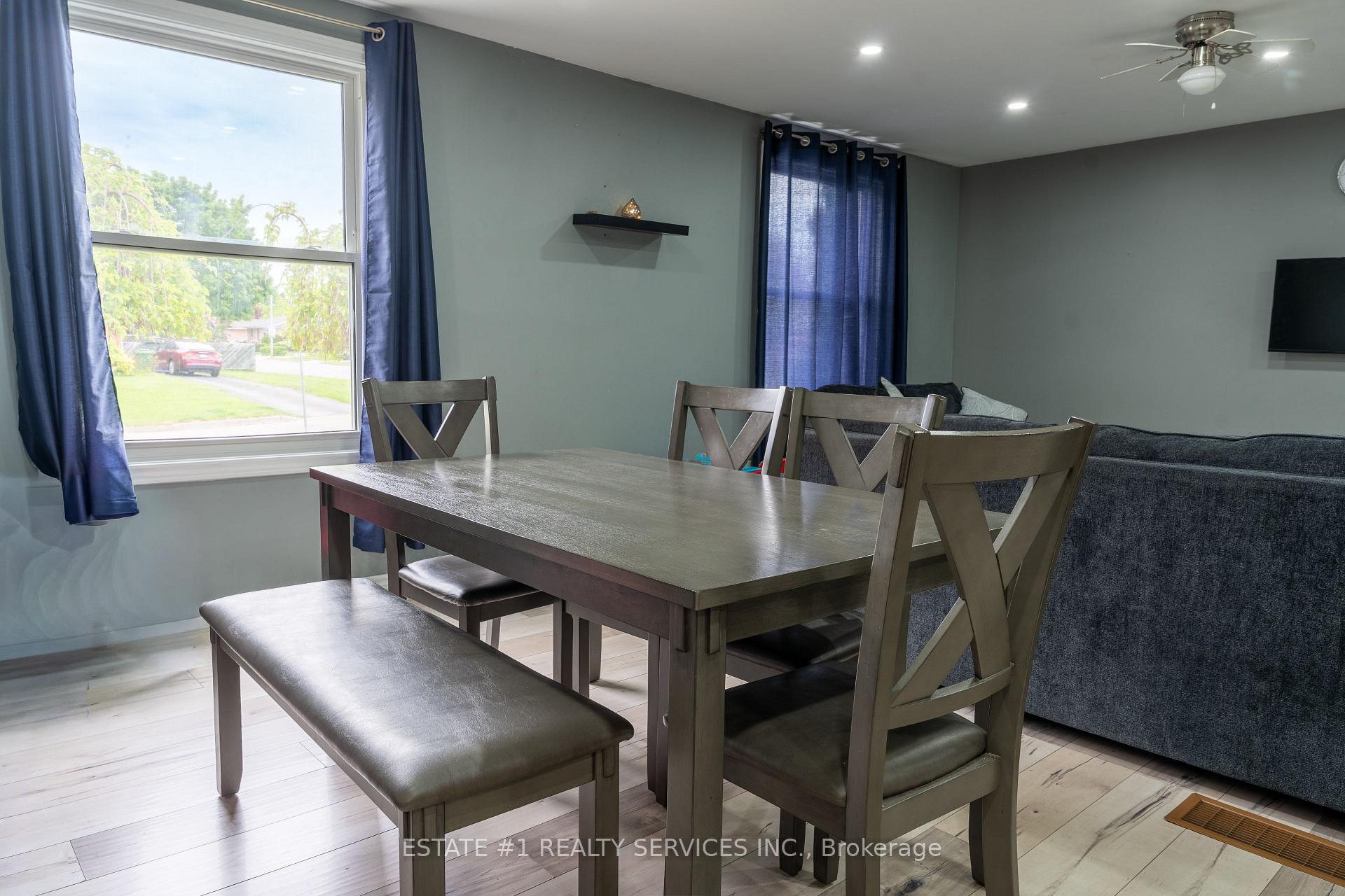 Photo 7 of 43 Dyer Street, St. Thomas — HOMEH