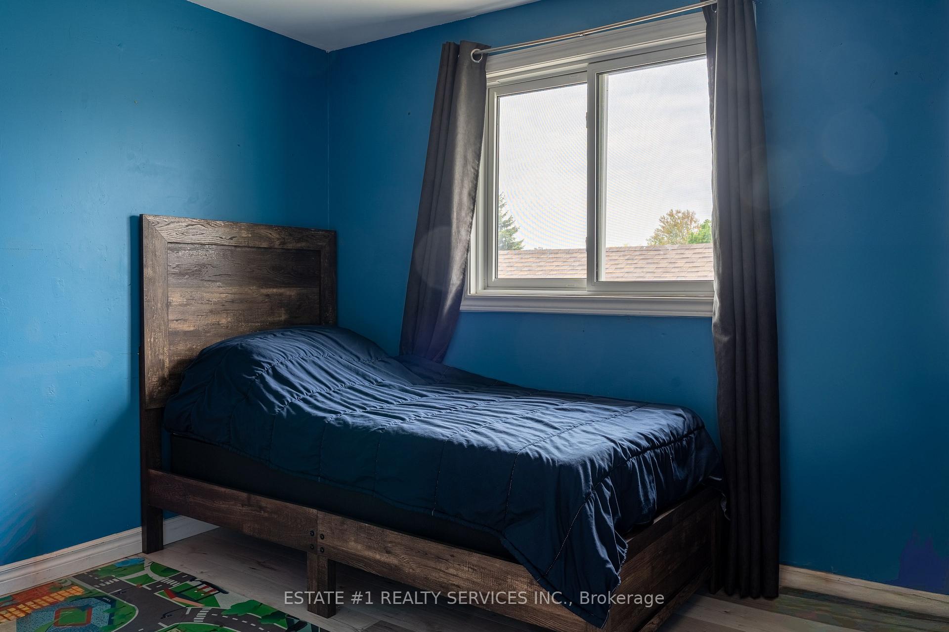 Photo 18 of 43 Dyer Street, St. Thomas — HOMEH