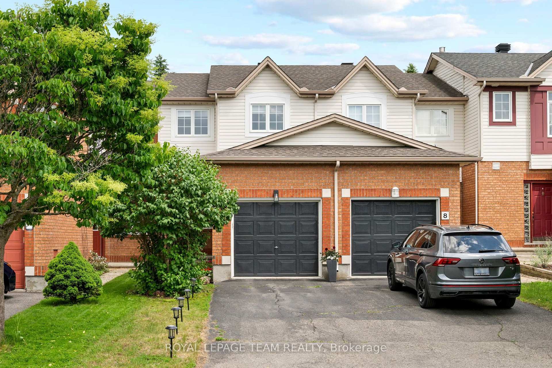 Photo 1 of 6 Folison Street, Ottawa, Hunt Club Park/Greenboro — HOMEH