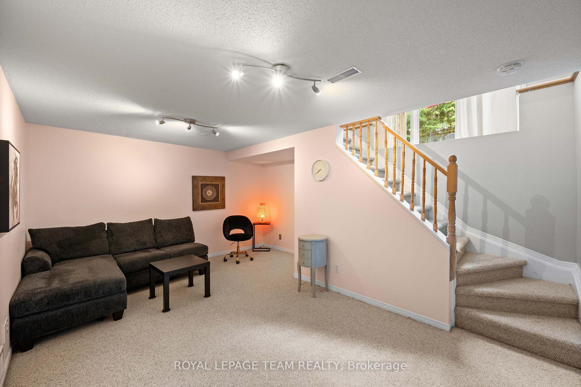 Photo 23 of 6 Folison Street, Ottawa, Hunt Club Park/Greenboro — HOMEH