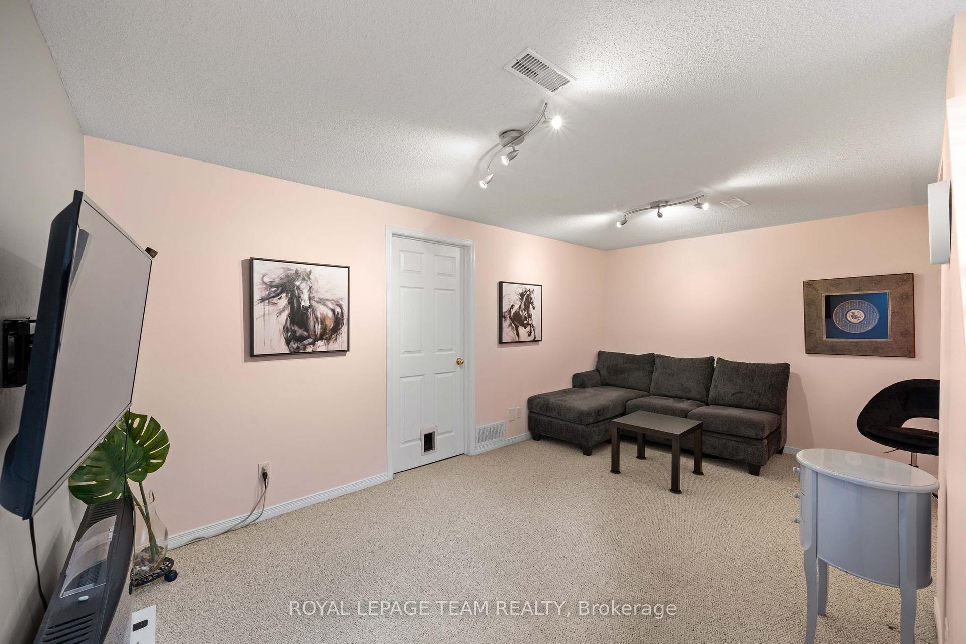 Photo 24 of 6 Folison Street, Ottawa, Hunt Club Park/Greenboro — HOMEH