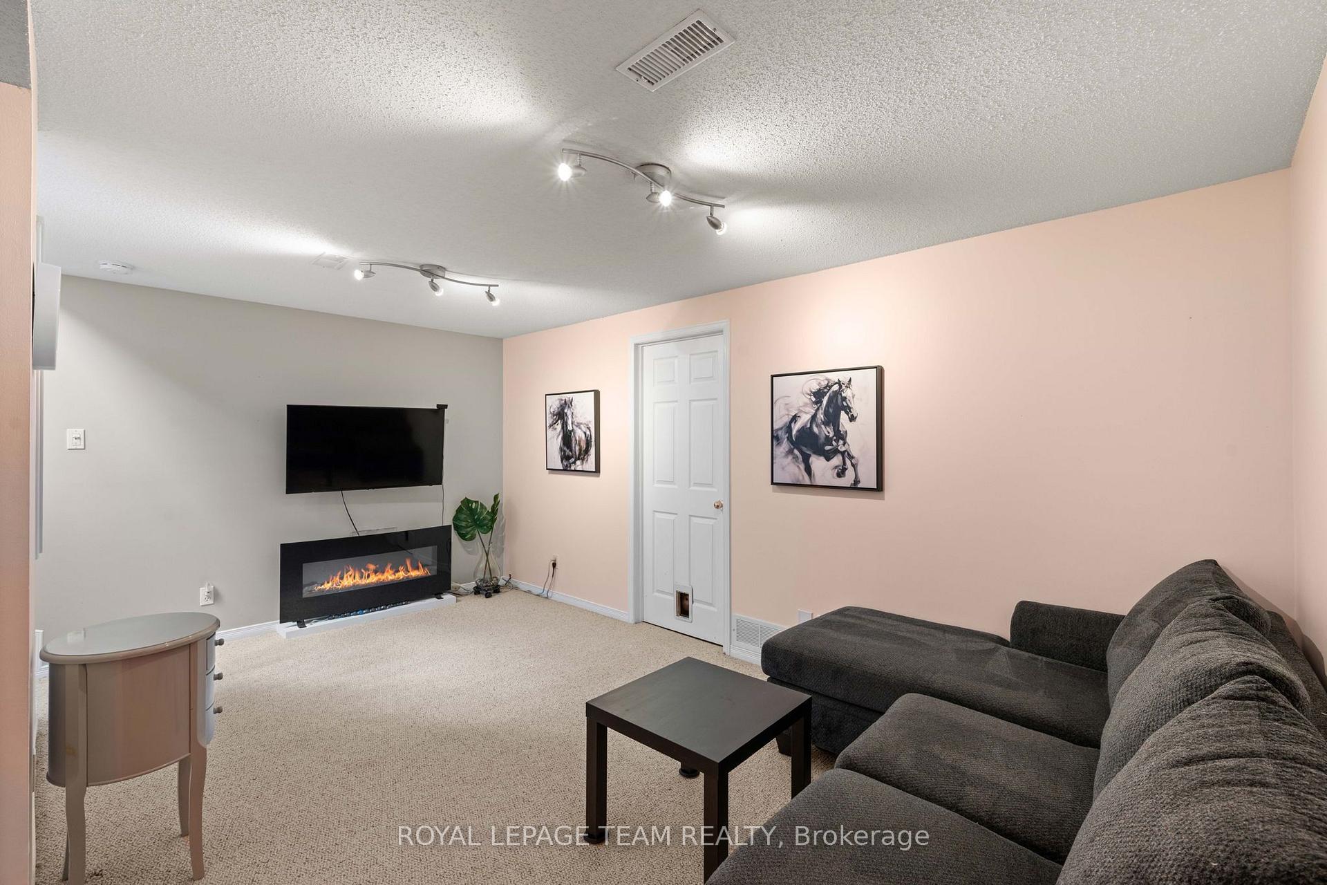 Photo 25 of 6 Folison Street, Ottawa, Hunt Club Park/Greenboro — HOMEH