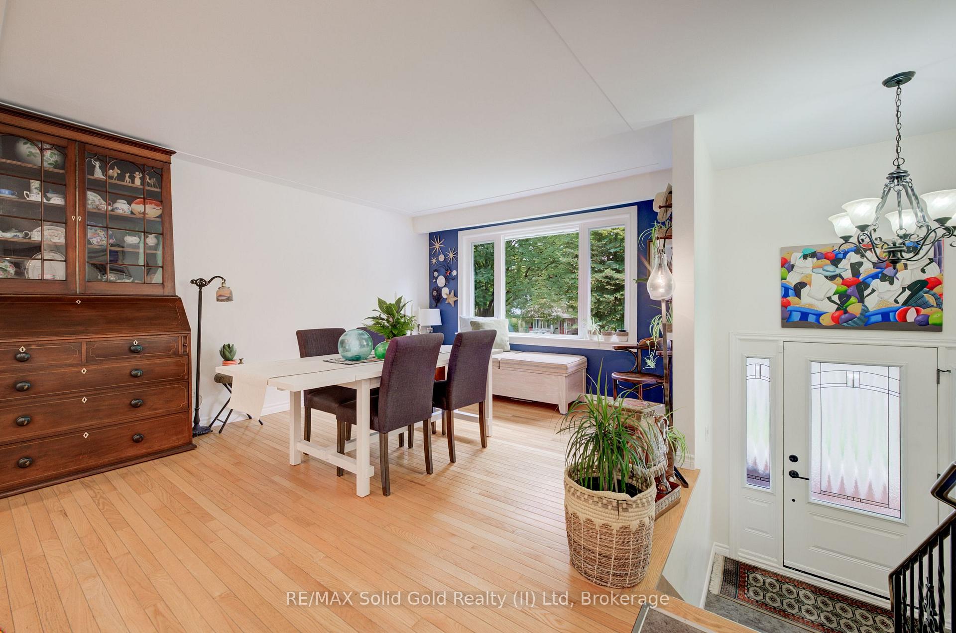 Photo 6 of 21 Kelly Drive, Kitchener, Victoria Hills — HOMEH