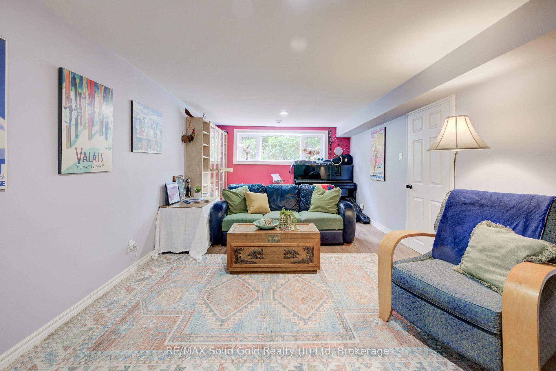 Photo 33 of 21 Kelly Drive, Kitchener, Victoria Hills — HOMEH