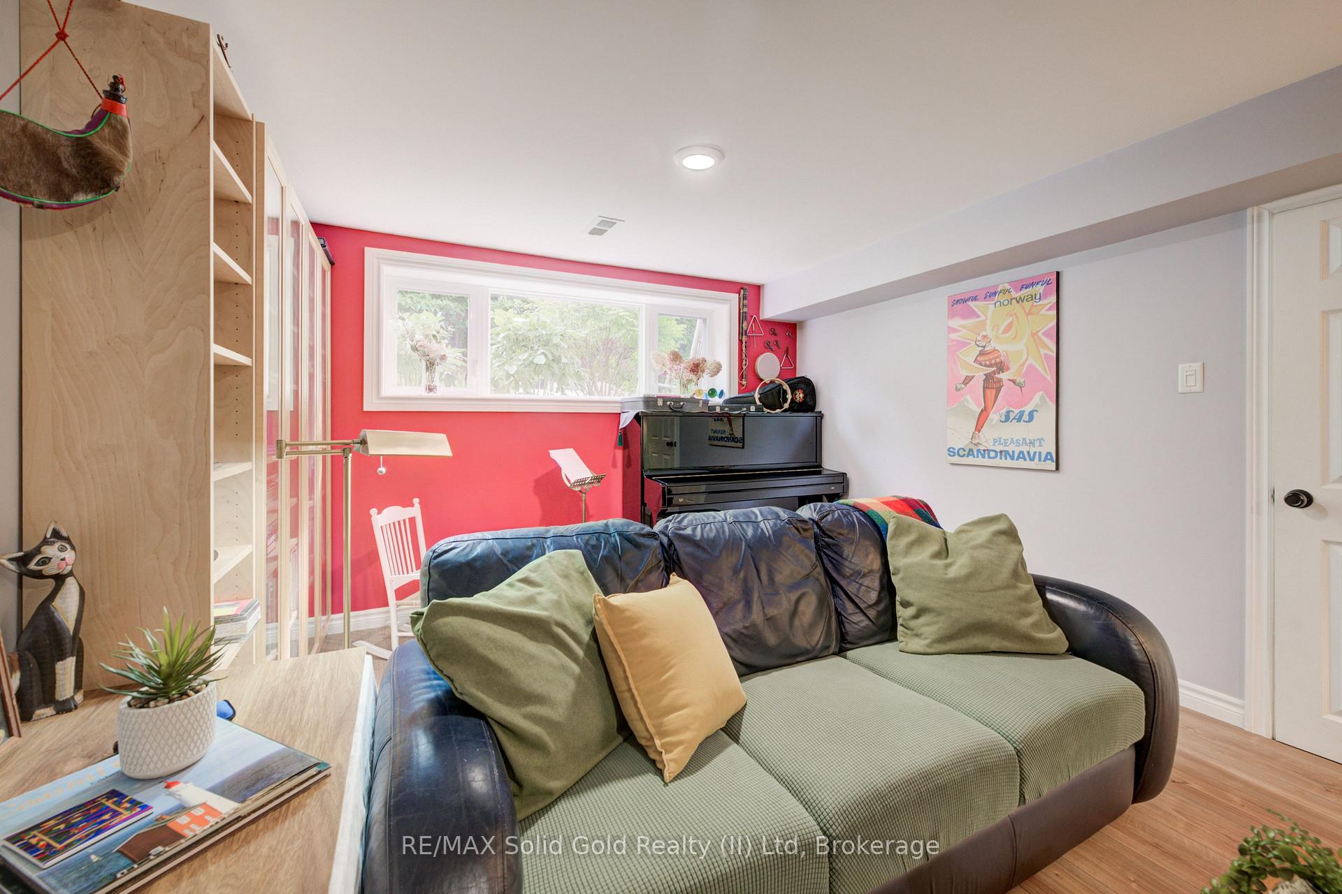 Photo 34 of 21 Kelly Drive, Kitchener, Victoria Hills — HOMEH