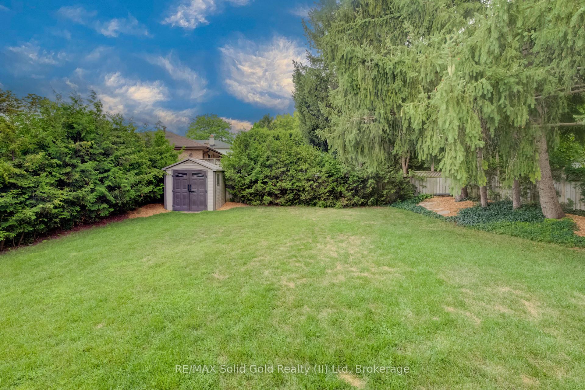 Photo 45 of 21 Kelly Drive, Kitchener, Victoria Hills — HOMEH