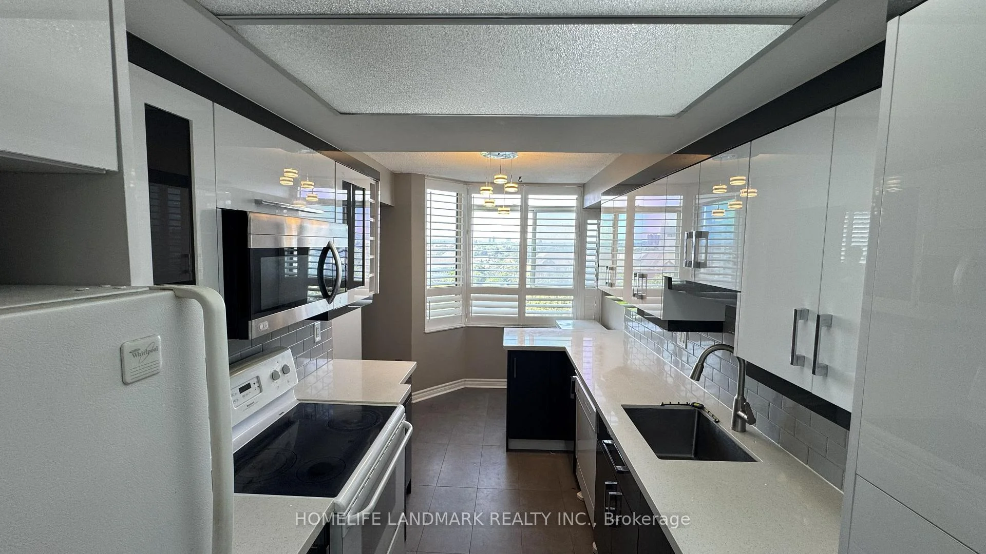 Photo 38 of Unit 707, 100 County Court Boulevard, Brampton, Fletcher's Creek South — HOMEH