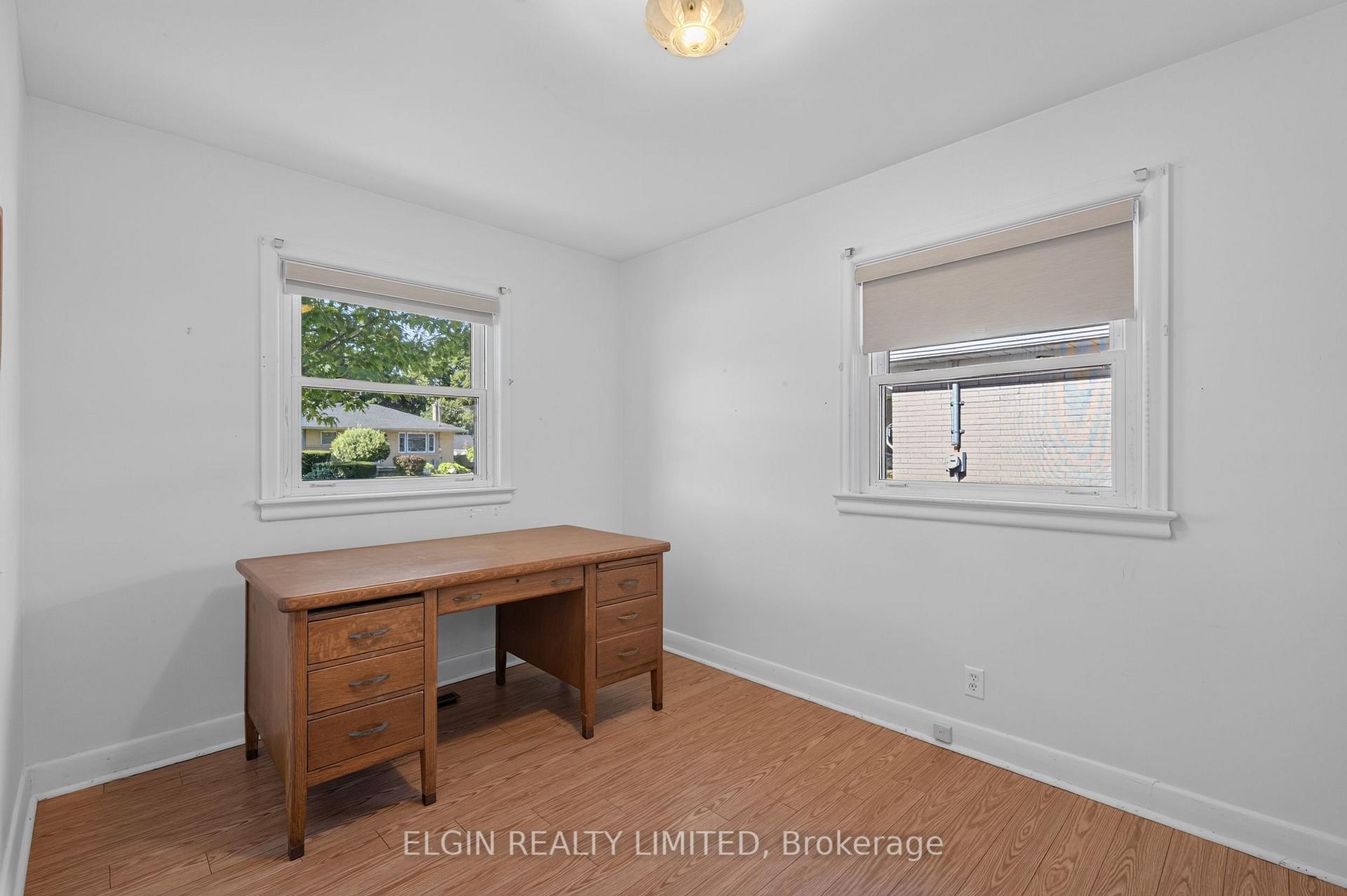 Photo 12 of 90 Dunkirk Drive, St. Thomas — HOMEH