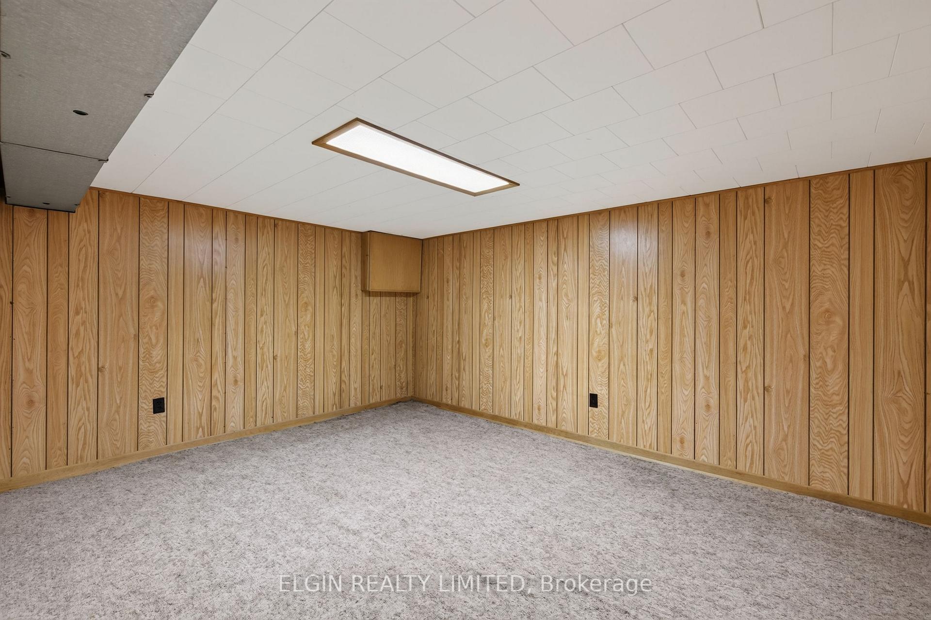 Photo 18 of 90 Dunkirk Drive, St. Thomas — HOMEH