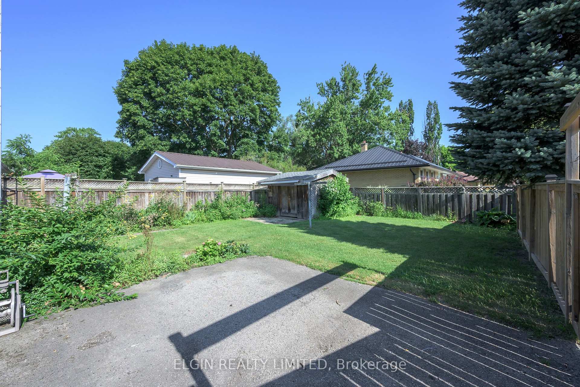 Photo 30 of 90 Dunkirk Drive, St. Thomas — HOMEH