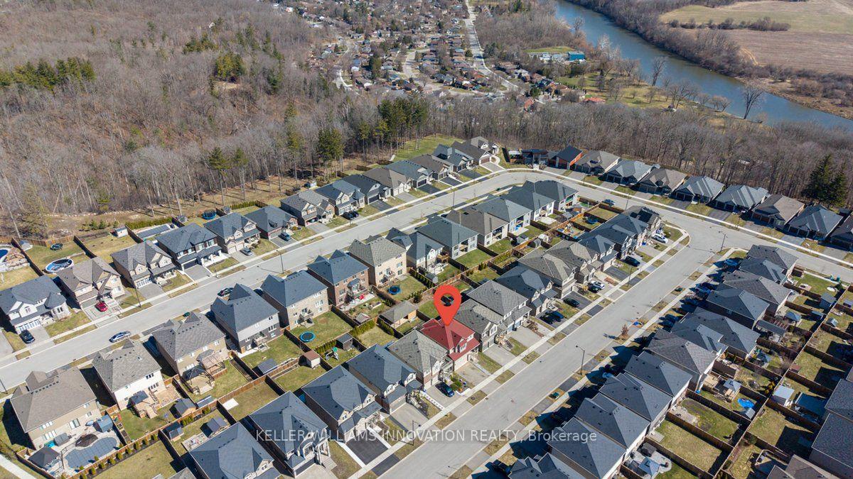 Photo 26 of 18 Vic Chambers Place, Brant, Paris — HOMEH